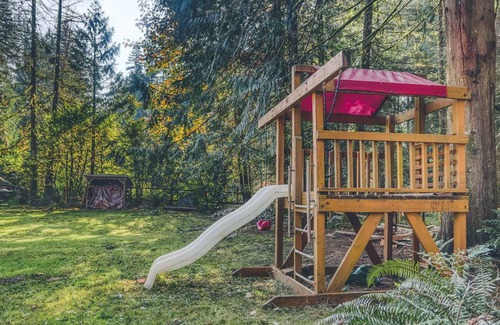 Mount Hood Village Cabin | 69 m² Cabin ∙ 2 bedrooms ∙ 4 guests