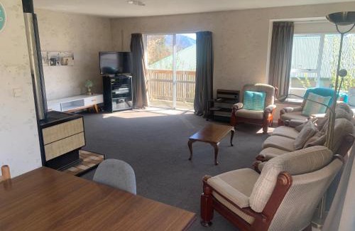 Hanmer Springs House | 6a Bath Street