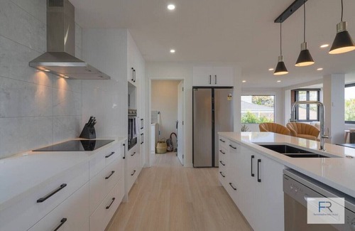 Orakei Apartment | 6a Ngake Street, Orakei|by Furnished Rentals