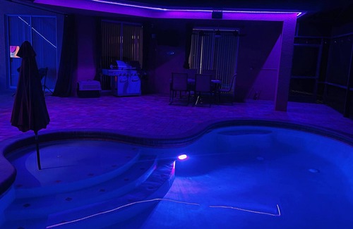 Wedgefield House | 6B/4B Estate W/Pool, Theater & Trails