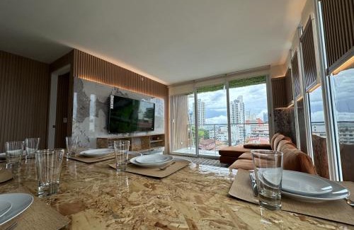 Panama City Apartment | 6B-Ssssstyle! 4BR