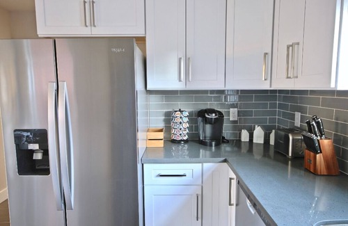 Wallingford House | 6BR/3BA Wallingford gem, minutes to downtown!