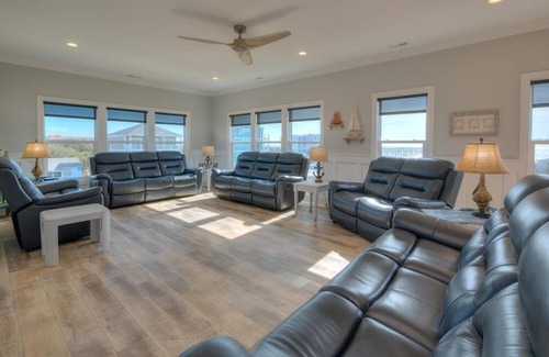 Yaupon Beach House | 6BR/6.5BA House - BRAND NEW, OCEAN VIEWS, POOL, Putting Green, Sleeps 16