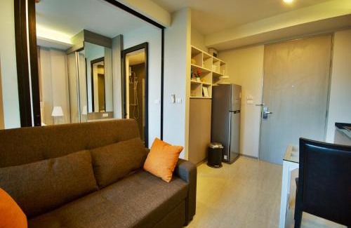 Cherngtalay Apartment | 6th Avenue Surin by Risa