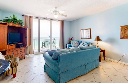 Navarre Beach Condo | 6th-floor Gulf-front condo with views - close to entertainment