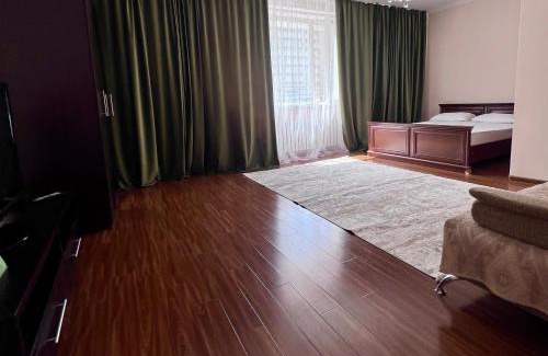 Nur-Sultan Apartment | 7 Топовая локация у Байтерека для 1-4 чел, комфортно, как дома