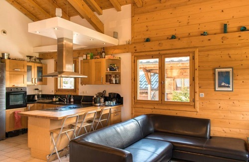 Les Carroz-d'Araches Ski Chalet | 7-28 day stay for best rates- Chalet Les Carroz