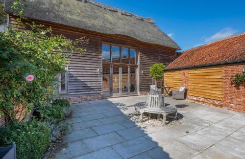 Beccles House | 7 Bed in Ellough oc-g33283