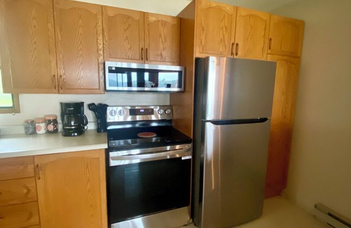 Unorganized Thunder Bay District House | 7-bed lakefront house with sauna, beach & boat launch — 15 min from Thunder Bay.