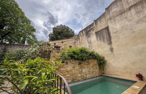 Villeneuve-les-Avignon House | 7 Bedroom Private vacation home in Villeneuve-lÃ¨s-Avignon
