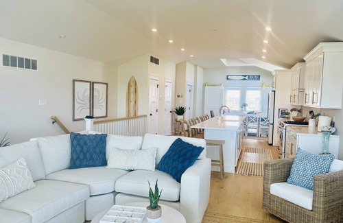 Sea Isle City House | 7 Bedroom - On the Bay in Sea Isle- walk to Acme, Beach, Park, and Shops