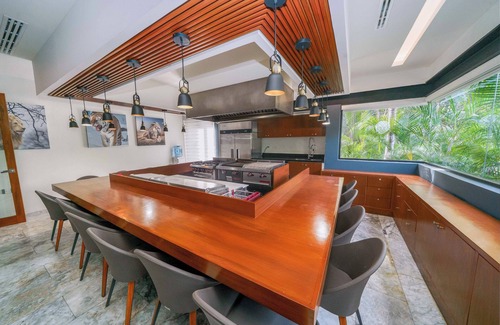 Akumal Villa | 7 Bedroom Villa in Tulum Country Club - Private Pool - Beach Access & Golf