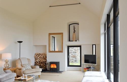 Caroy House | 7 Greep