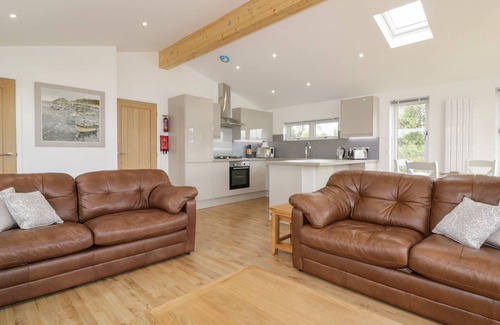 Dobwalls Cottage | 7 MEADOW RETREAT, family friendly, luxury holiday cottage in Dobwalls
