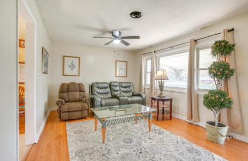 Kettering House | 7 Mi to Dtwn Dayton Home in Kettering with Yard