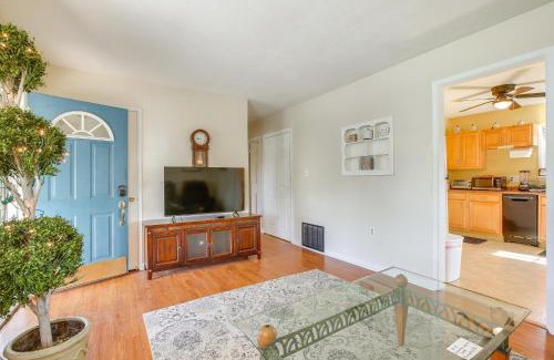 Kettering House | 7 Mi to Dtwn Dayton Home in Kettering with Yard