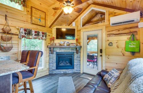 Mill Spring House | 7 Mi to Lake Lure Mill Spring Cabin with Hot Tub