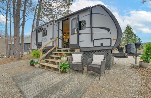 Rapid City House | 7 Mi to Torch Lake Peaceful Retreat with Fire Pit!