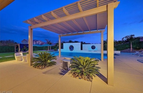 Enterprise House | 7 minutes from strip. Luxury home at affordable price.