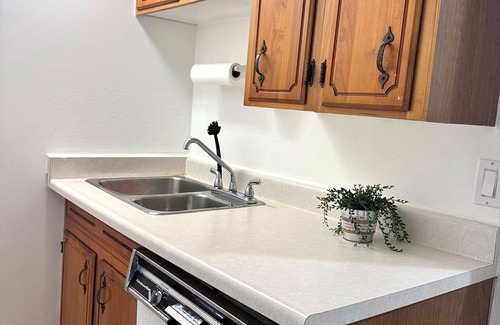 Southwest Calgary Apartment | 7 minutes to Spruce Meadows! Cozy Studio Basement in Calgary w/private entrance