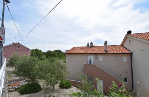 Municipality of Omisalj Apartment | 70 m² Apartment ∙ 2 bedrooms ∙ 4 guests