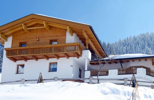 See Apartment | 70 m² Apartment ∙ 2 bedrooms ∙ 7 guests
