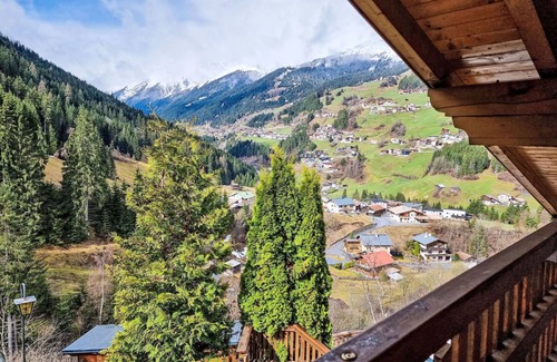 See Apartment | 70 m² Apartment ∙ 2 bedrooms ∙ 6 guests