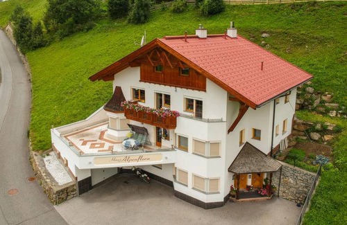 Kappl Apartment | 70 m² Apartment ∙ 3 bedrooms ∙ 6 guests