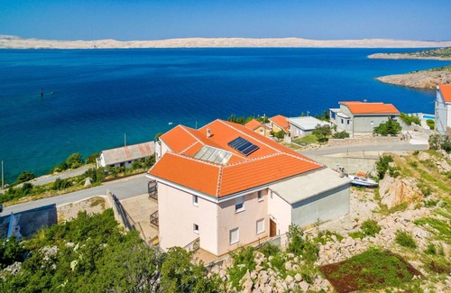 Cesarica Apartment | 70 m² Apartment ∙ 3 bedrooms ∙ 6 guests