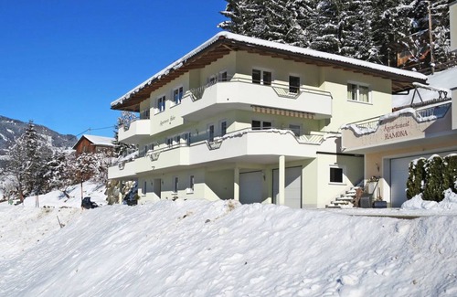 Hainzenberg Apartment | 70 m² Apartment ∙ 2 bedrooms ∙ 6 guests