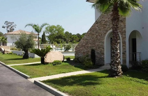 Ghisonaccia Apartment | 70 m² Apartment ∙ 2 bedrooms ∙ 6 guests