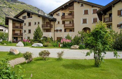Sils-Maria Apartment | 70 m² Apartment ∙ 2 bedrooms ∙ 4 guests