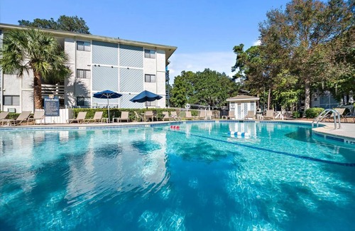 Folly Field Condo | 70 m² Condo ∙ 2 bedrooms ∙ 6 guests