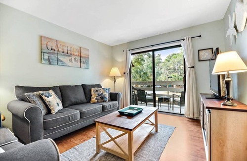 Folly Field Condo | 70 m² Condo ∙ 2 bedrooms ∙ 6 guests