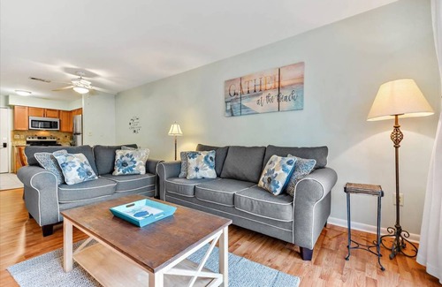 Folly Field Condo | 70 m² Condo ∙ 2 bedrooms ∙ 6 guests