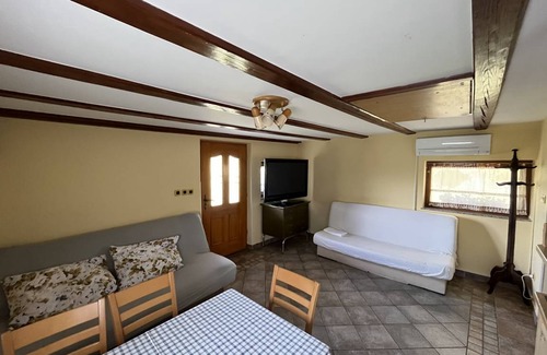 Vojnik House | 70 m² House ∙ 2 bedrooms ∙ 8 guests