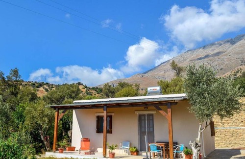 Triopetra House | 70 m² House ∙ 2 bedrooms ∙ 5 guests