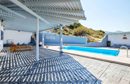 Paros Villa | 70 m² Villa ∙ 2 bedrooms ∙ 4 guests