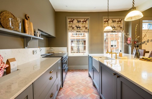 York House | 70 Walmgate - a premium stay that sleeps 11 guests in 5 bedrooms