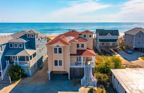 South Nags Head House | 7005 OBX Attitude Oceanfront Pool & Hot Tub