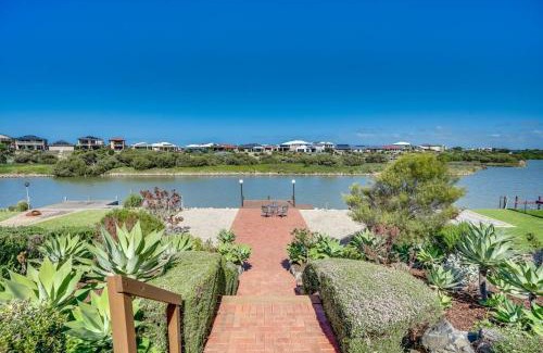 Nangkita House | 71 Blanche Pde Hindmarsh Island - No Linen Included