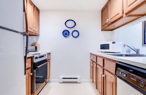 Chautauqua Condo | 71 m² Condo ∙ 2 bedrooms ∙ 6 guests