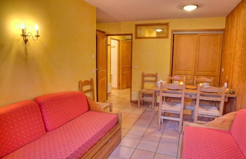 Lanslevillard Apartment | 72 m² Apartment ∙ 2 bedrooms ∙ 10 guests