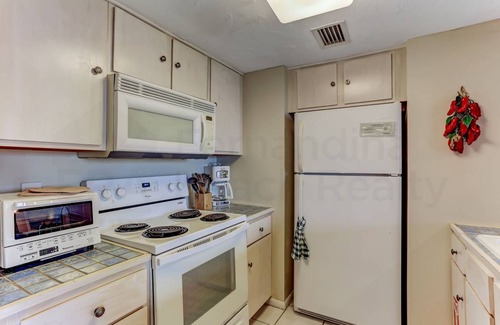 Fernandina Beach Condo | 72 m² Condo ∙ 2 bedrooms ∙ 4 guests