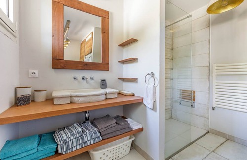Besse-sur-Issole House | 72 m² House ∙ 2 bedrooms ∙ 5 guests