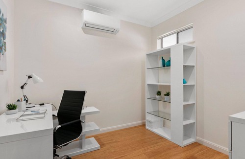 Kewarra Beach House | 72a Kewarra St Kewarra Beach