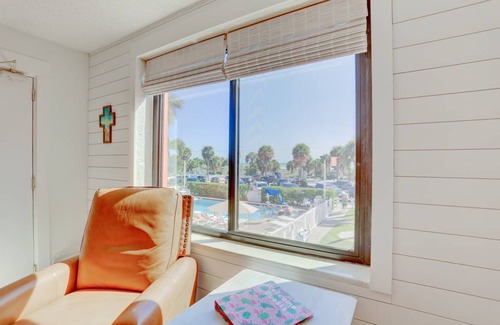 St. Pete Beach Condo | 73 m² Condo ∙ 2 bedrooms ∙ 4 guests