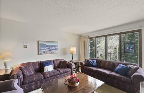 Dillon Condo | 73 m² Condo ∙ 2 bedrooms ∙ 4 guests
