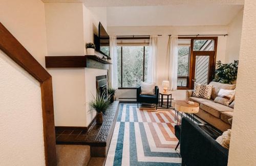 Glacier Apartment | 73SW - WiFi - F P - WithD - Sleeps 6 home
