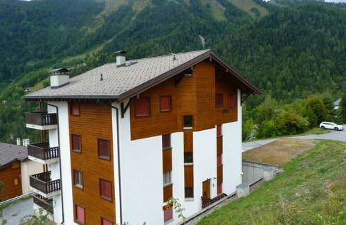 Ovronnaz Apartment | 74 m² Apartment ∙ 2 bedrooms ∙ 6 guests